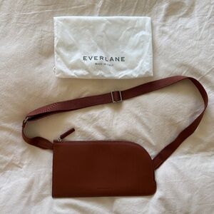 Everlane leather sling bag in dark tan color